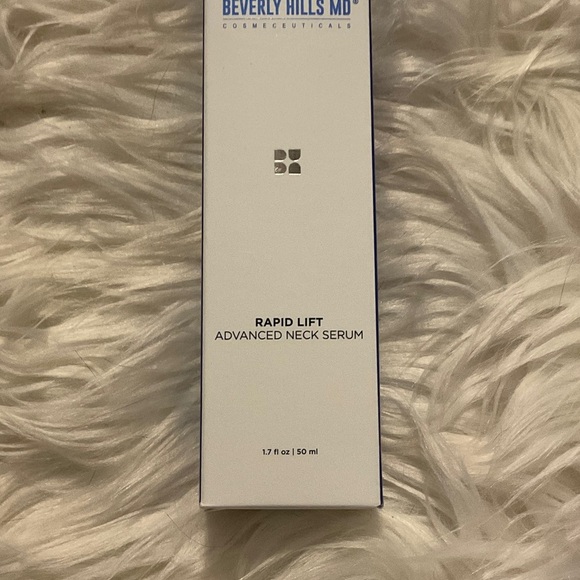Rapid Lift Advanced Neck Serum - White - Picture 2 of 8